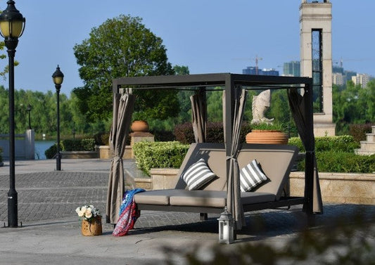 Adjustable Steel Outdoor Daybed — Gray