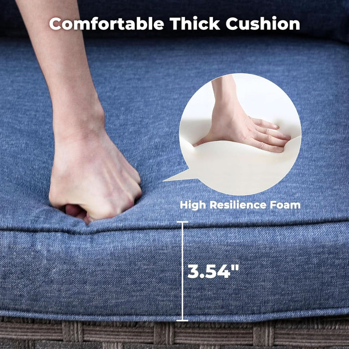 Comfort that holds up outdoors